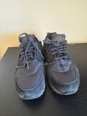 Women’s Nike Huarache